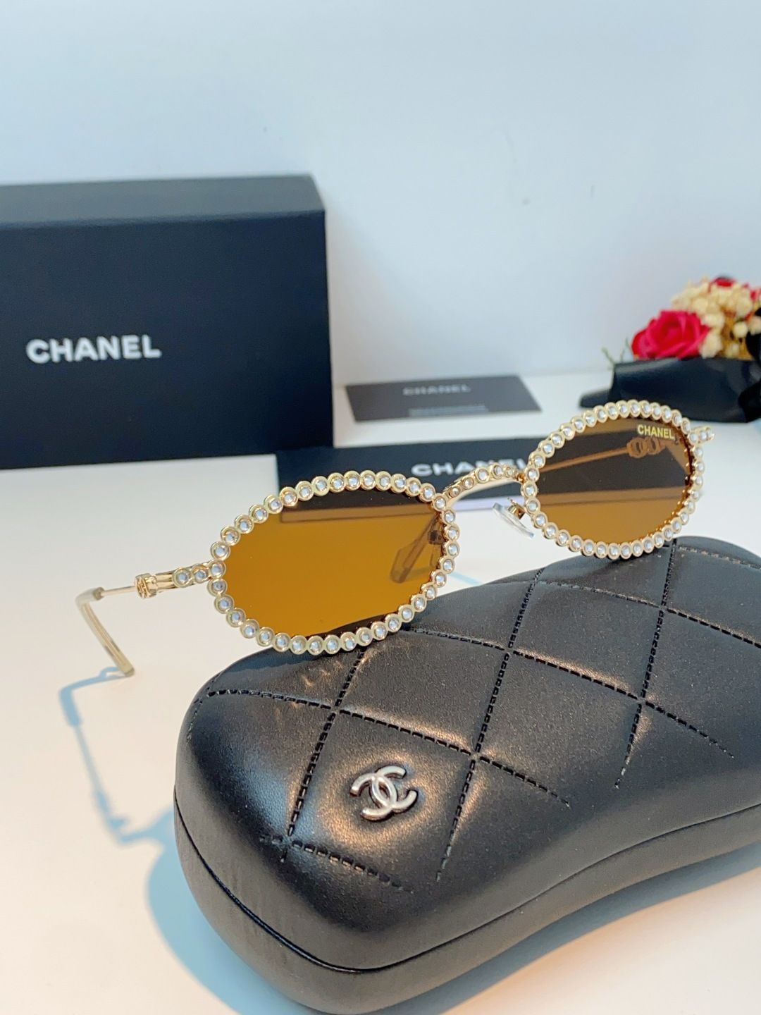 Chanel香奈儿 2026新款欧美风镶钻素颜眼镜轻奢辣妹风配近视度数造型拍照防蓝光小椭圆框