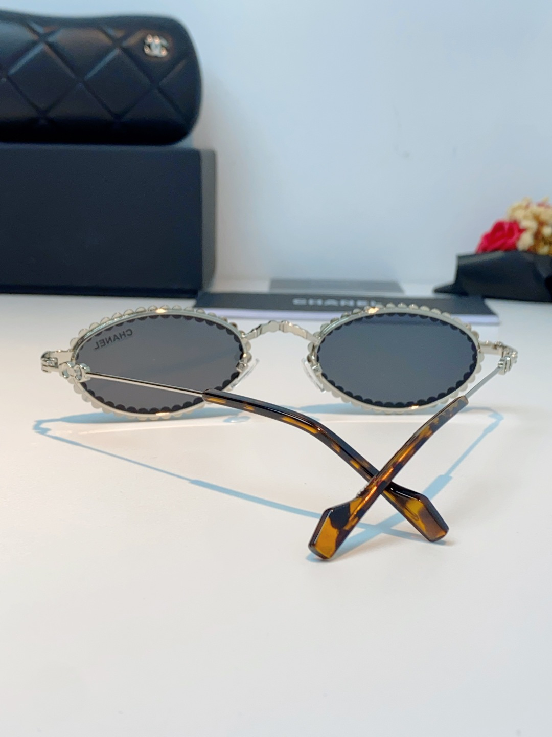 Chanel香奈儿 2026新款欧美风镶钻素颜眼镜轻奢辣妹风配近视度数造型拍照防蓝光小椭圆框