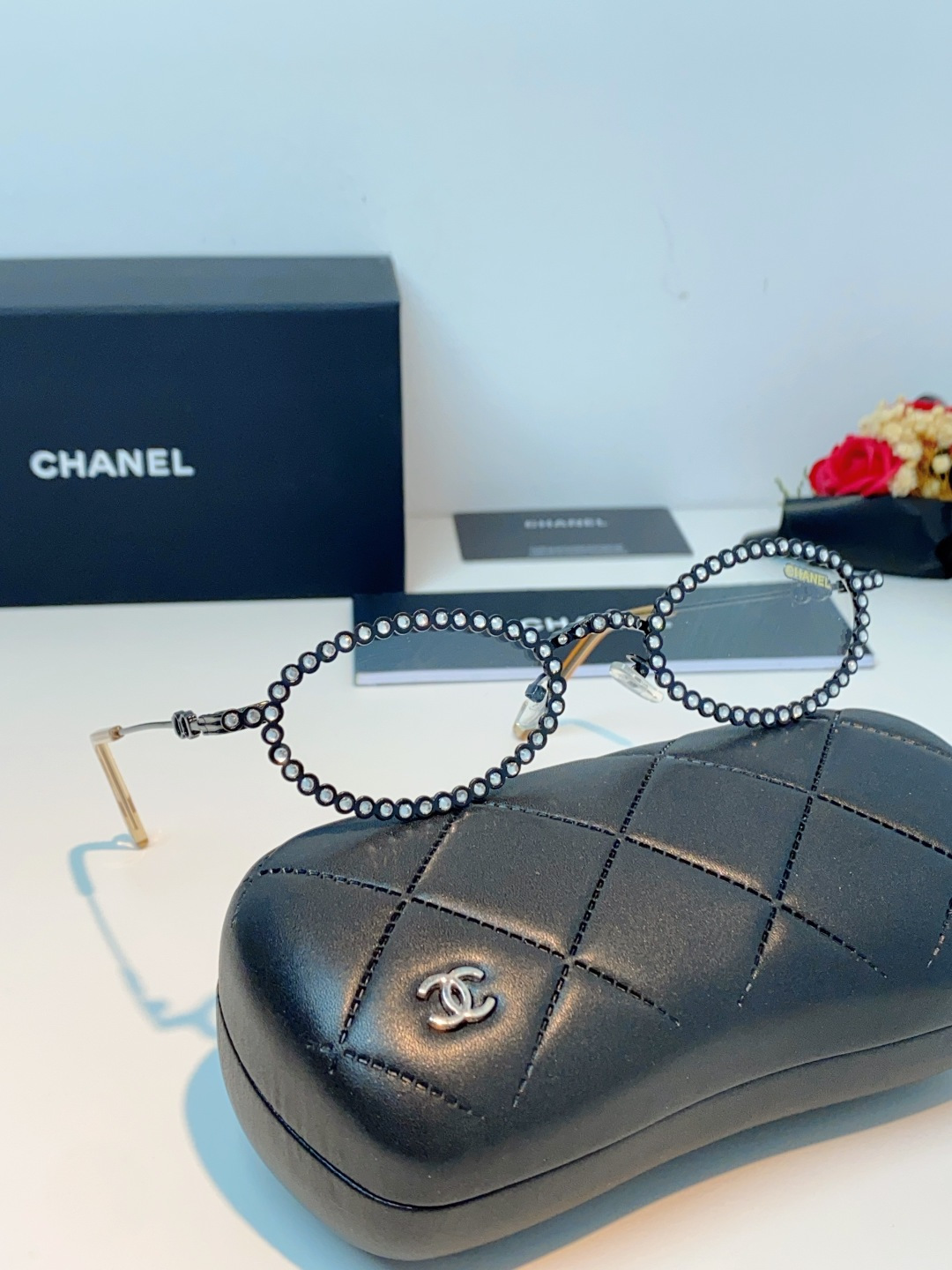 Chanel香奈儿 2026新款欧美风镶钻素颜眼镜轻奢辣妹风配近视度数造型拍照防蓝光小椭圆框