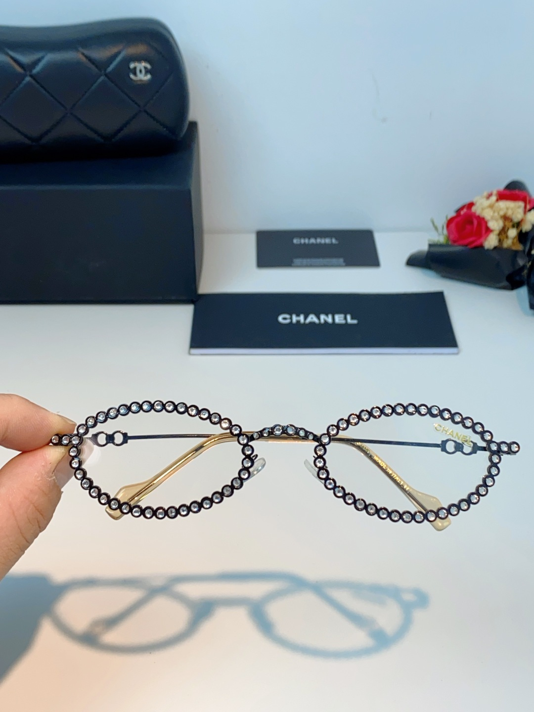 Chanel香奈儿 2026新款欧美风镶钻素颜眼镜轻奢辣妹风配近视度数造型拍照防蓝光小椭圆框