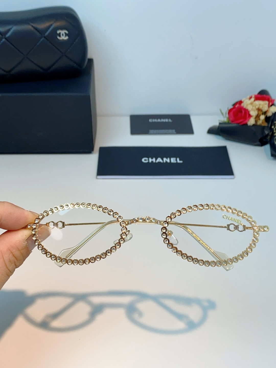 Chanel香奈儿 2026新款欧美风镶钻素颜眼镜轻奢辣妹风配近视度数造型拍照防蓝光小椭圆框