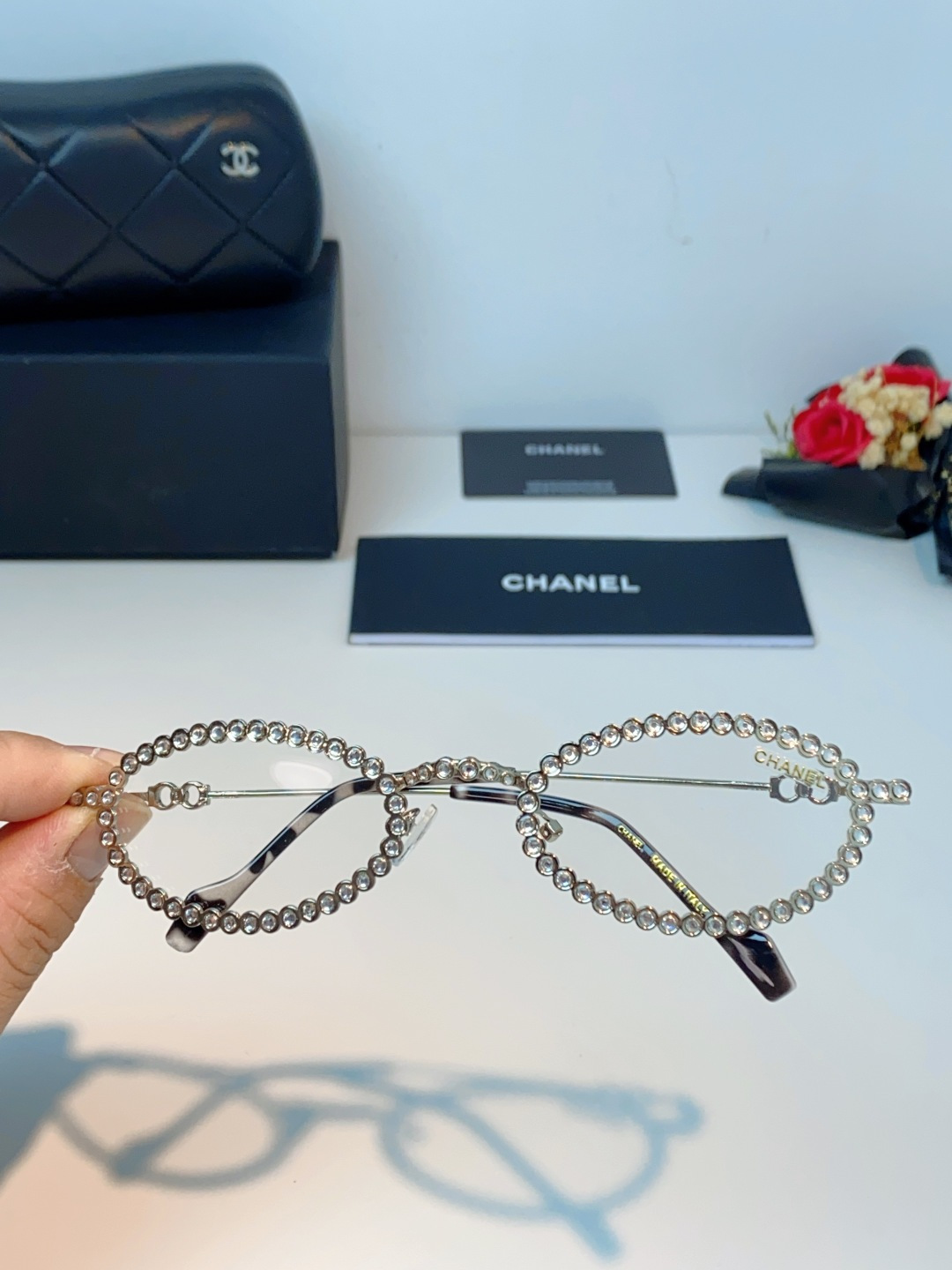 Chanel香奈儿 2026新款欧美风镶钻素颜眼镜轻奢辣妹风配近视度数造型拍照防蓝光小椭圆框