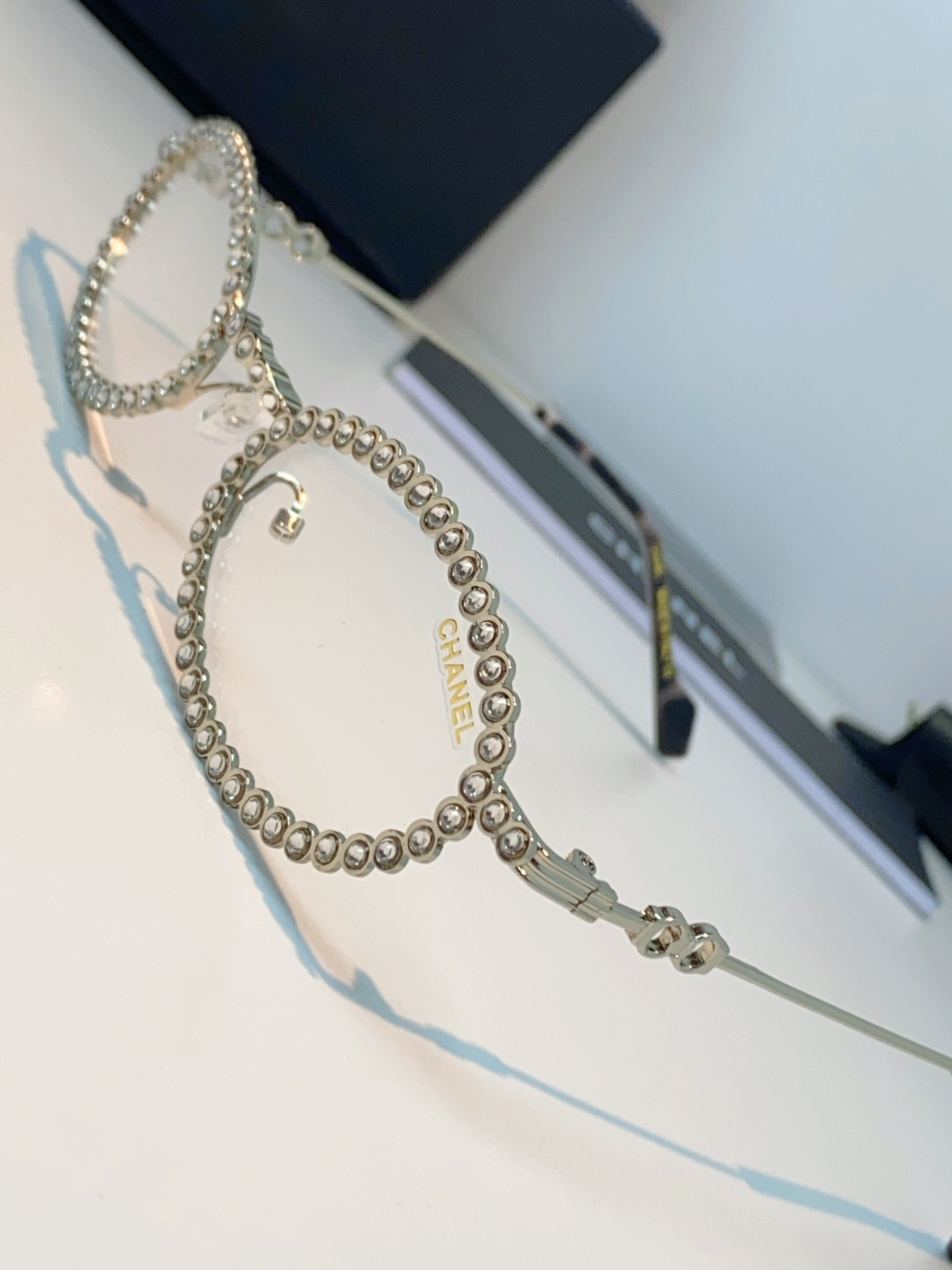 Chanel香奈儿 2026新款欧美风镶钻素颜眼镜轻奢辣妹风配近视度数造型拍照防蓝光小椭圆框