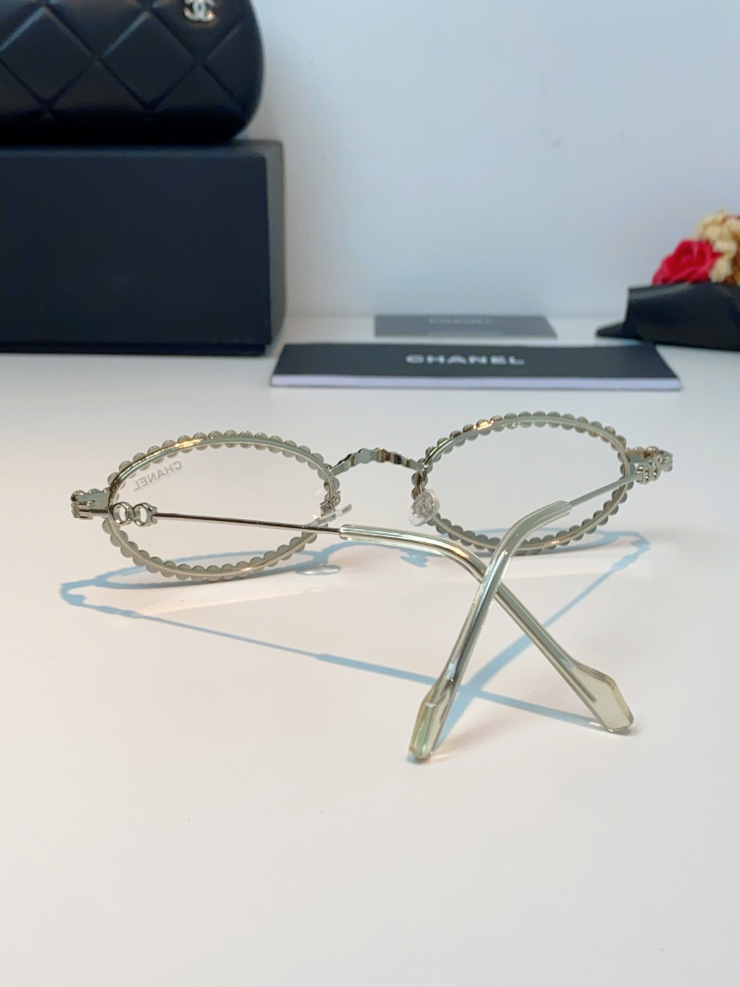 Chanel香奈儿 2026新款欧美风镶钻素颜眼镜轻奢辣妹风配近视度数造型拍照防蓝光小椭圆框