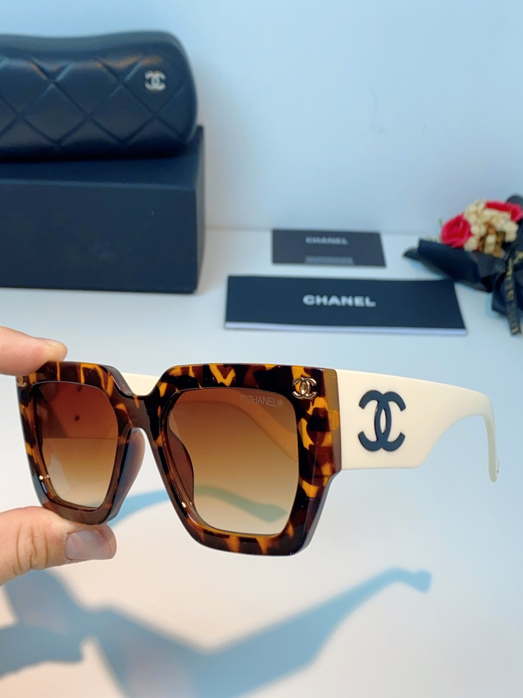 Chanel香奈儿 太阳镜大框双C大Logo时尚墨镜 网红同款大框眼镜