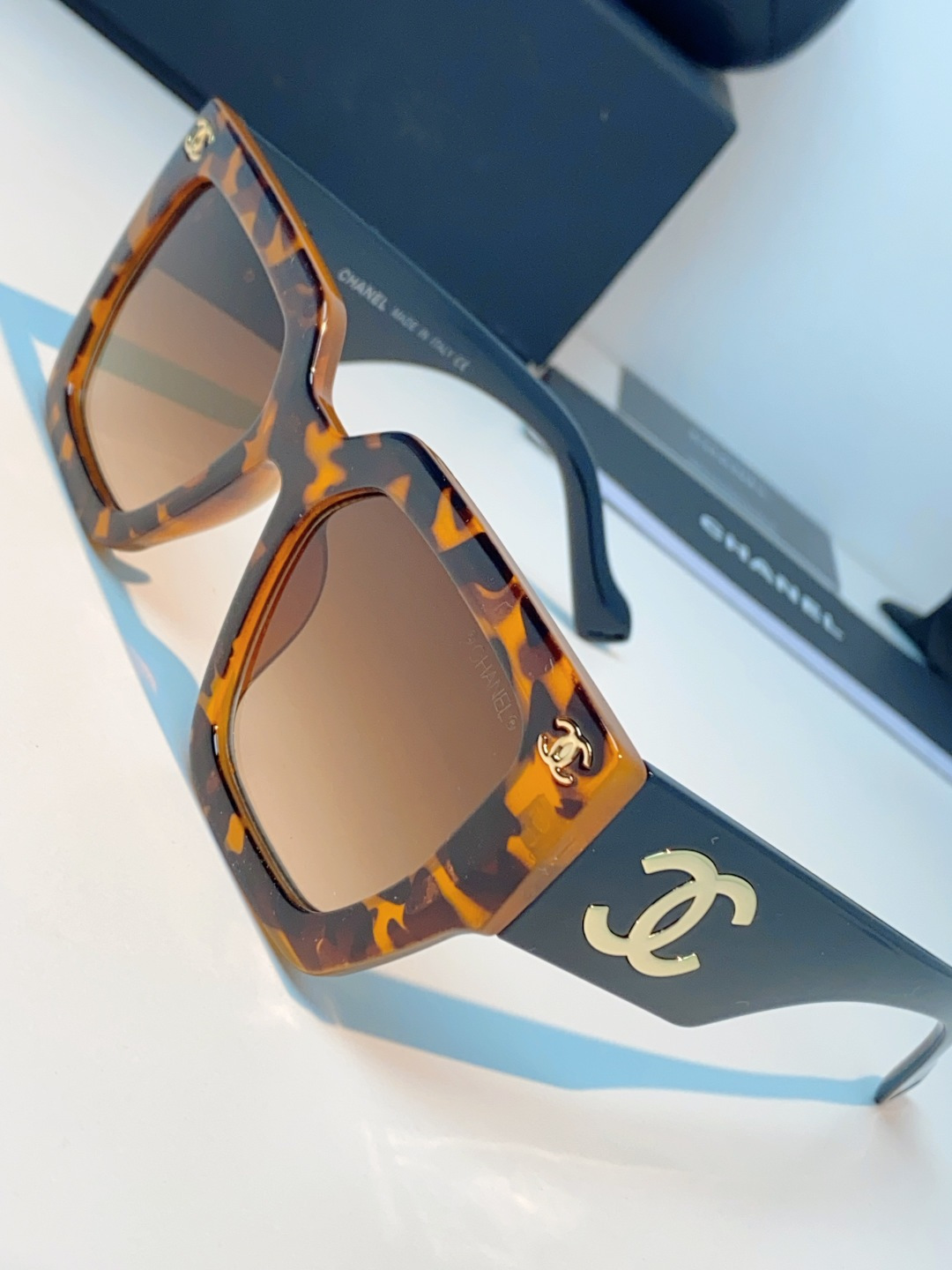 Chanel香奈儿 太阳镜大框双C大Logo时尚墨镜 网红同款大框眼镜