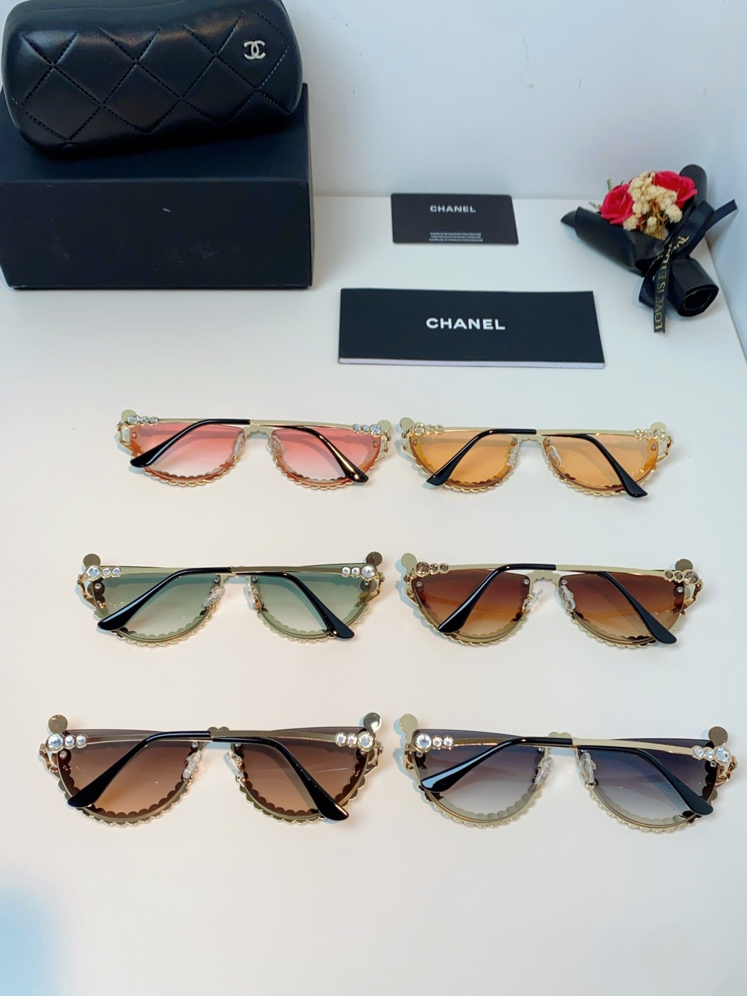 Chanel香奈儿 2026新款欧美个性网红珍珠镶钻太阳眼镜金属下半框时尚凹造型墨镜女士墨镜