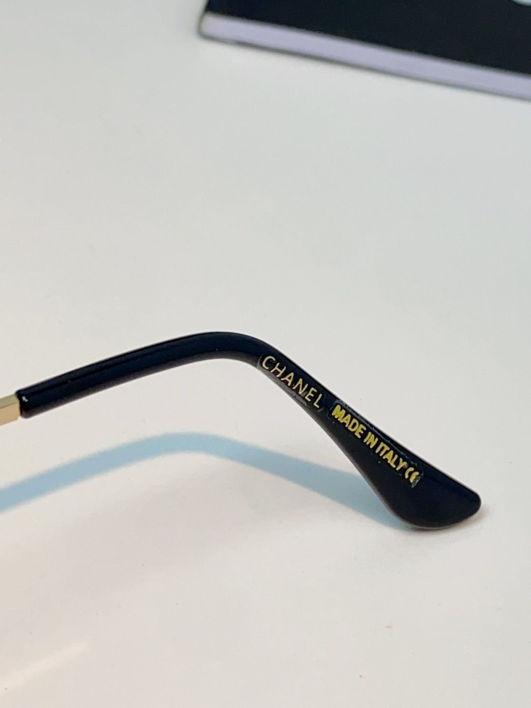 Chanel香奈儿 2026新款欧美个性网红珍珠镶钻太阳眼镜金属下半框时尚凹造型墨镜女士墨镜