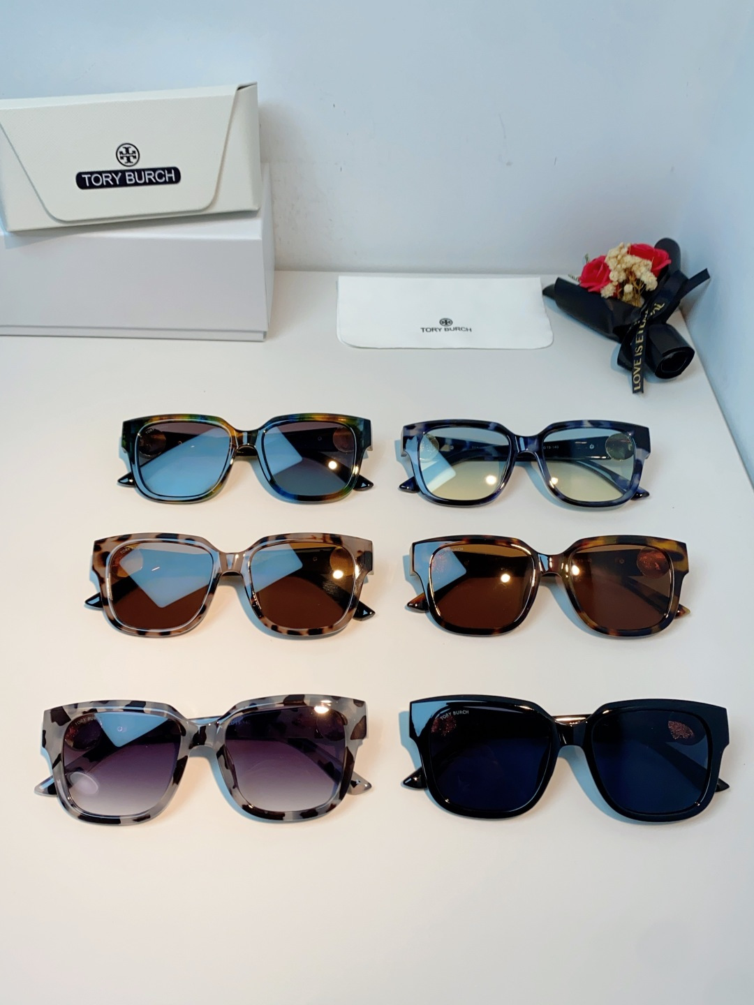 Tory Burch托里伯奇 2026新款遮阳镜精致设计粗腿大框春季新款太阳镜女士墨镜