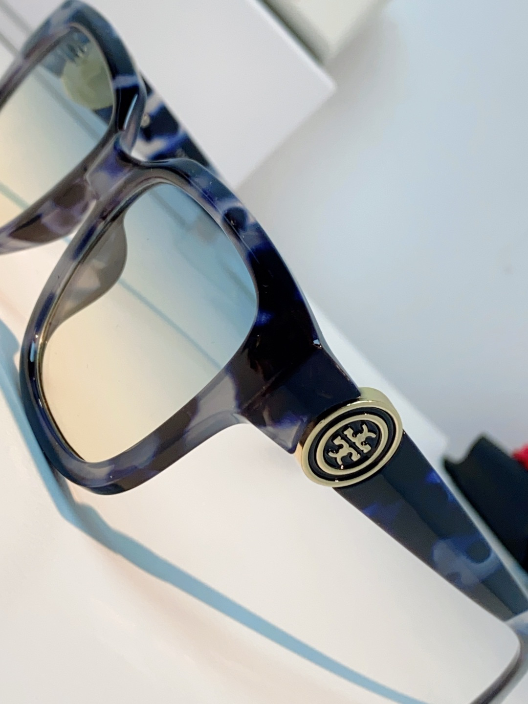 Tory Burch托里伯奇 2026新款遮阳镜精致设计粗腿大框春季新款太阳镜女士墨镜