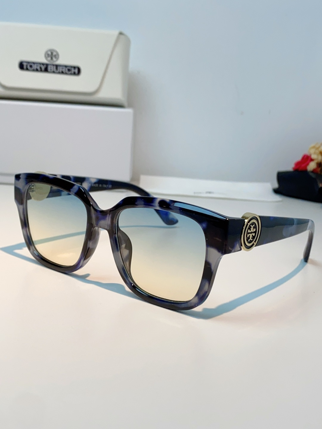 Tory Burch托里伯奇 2026新款遮阳镜精致设计粗腿大框春季新款太阳镜女士墨镜