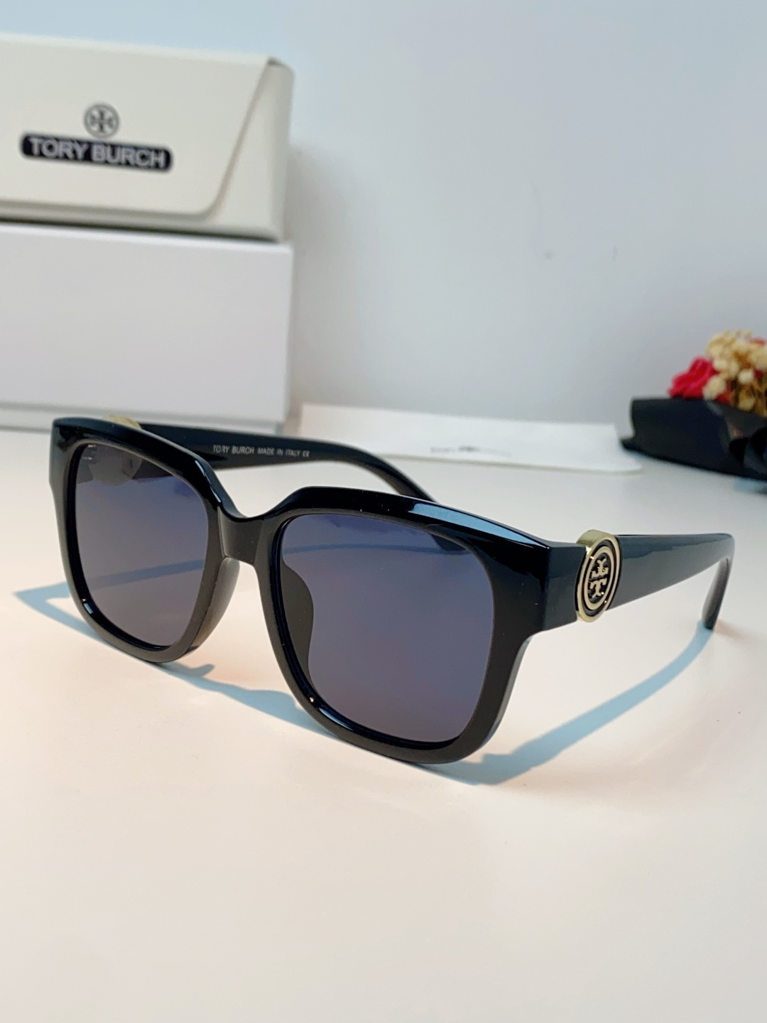 Tory Burch托里伯奇 2026新款遮阳镜精致设计粗腿大框春季新款太阳镜女士墨镜