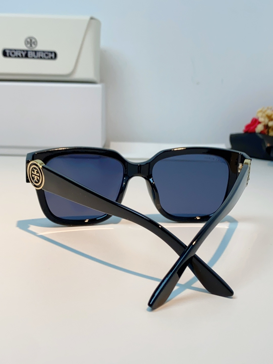 Tory Burch托里伯奇 2026新款遮阳镜精致设计粗腿大框春季新款太阳镜女士墨镜