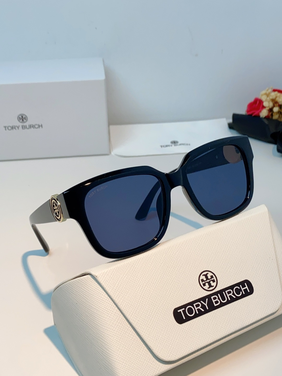 Tory Burch托里伯奇 2026新款遮阳镜精致设计粗腿大框春季新款太阳镜女士墨镜