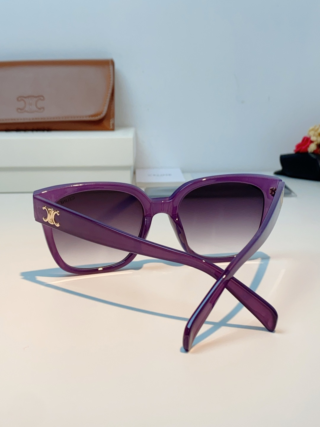 Celine赛琳 法式凯旋墨镜女高级感最新款复古猫眼小红书同款太阳镜爆款 男女通用 CL40222