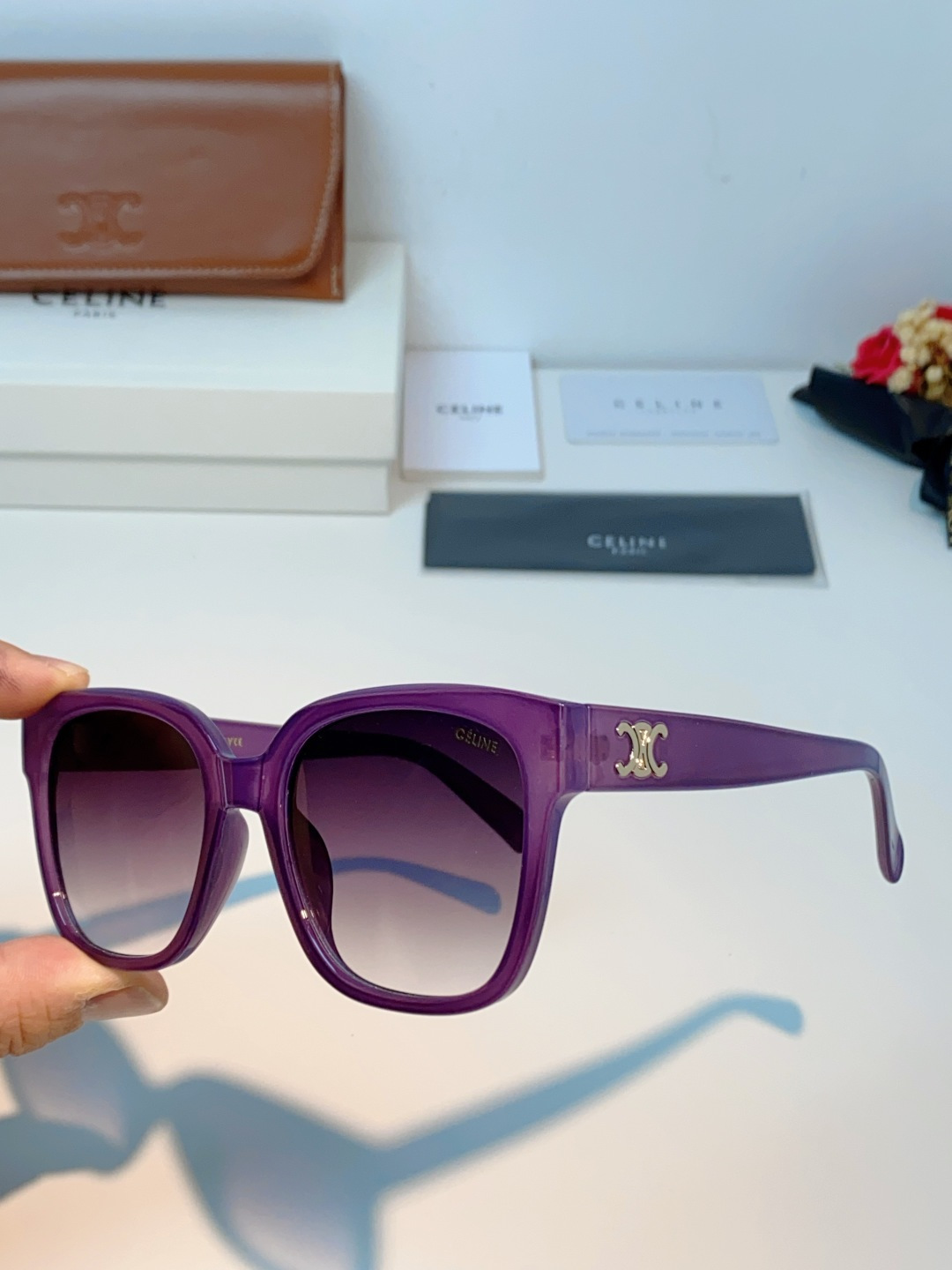 Celine赛琳 法式凯旋墨镜女高级感最新款复古猫眼小红书同款太阳镜爆款 男女通用 CL40222