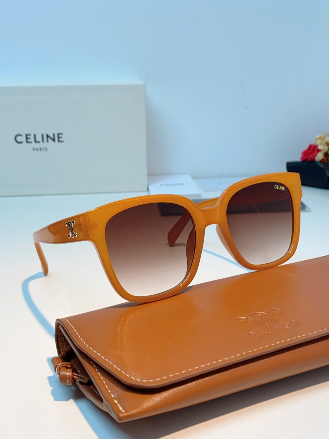 Celine赛琳 法式凯旋墨镜女高级感最新款复古猫眼小红书同款太阳镜爆款 男女通用 CL40222