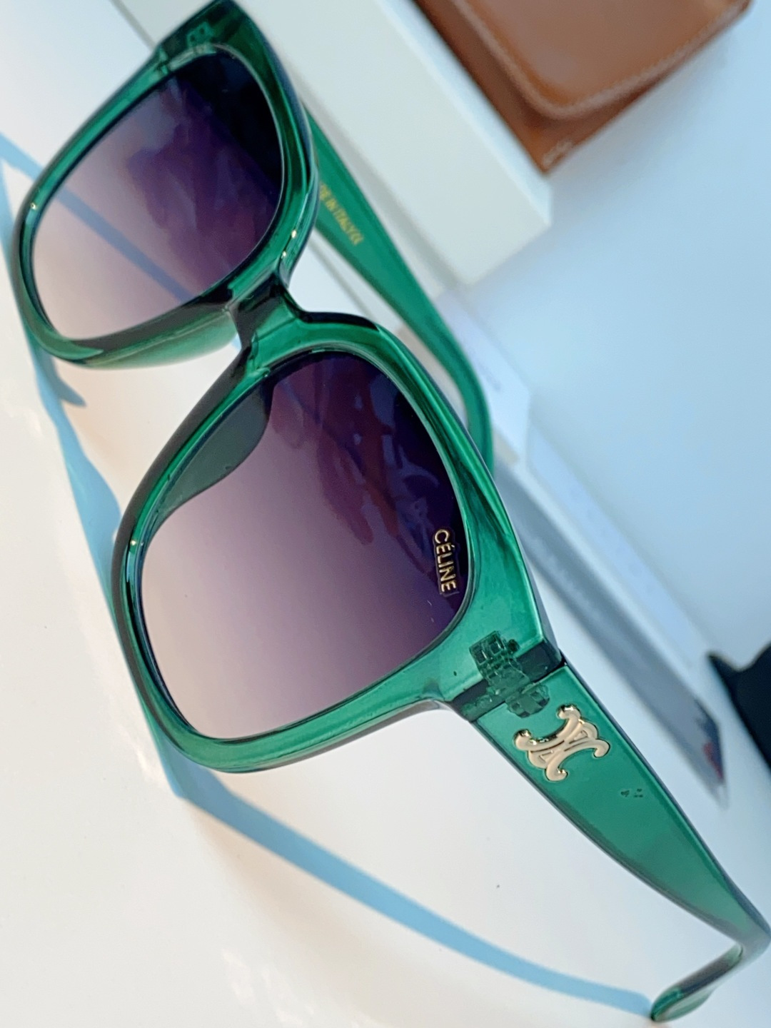Celine赛琳 法式凯旋墨镜女高级感最新款复古猫眼小红书同款太阳镜爆款 男女通用 CL40222