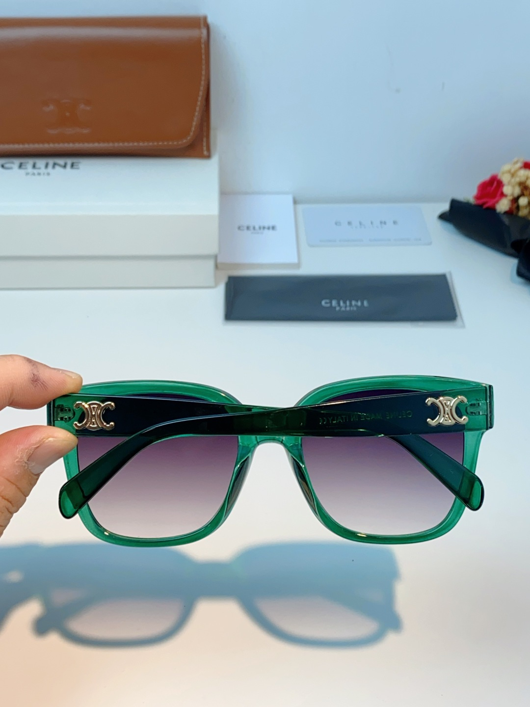 Celine赛琳 法式凯旋墨镜女高级感最新款复古猫眼小红书同款太阳镜爆款 男女通用 CL40222