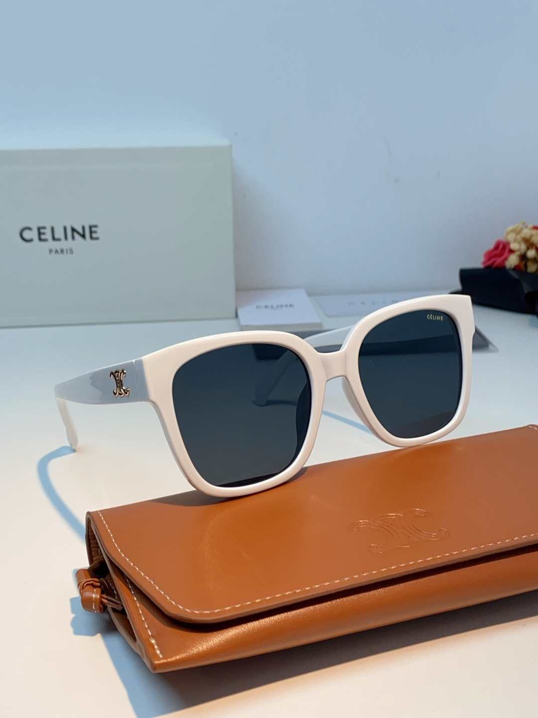 Celine赛琳 法式凯旋墨镜女高级感最新款复古猫眼小红书同款太阳镜爆款 男女通用 CL40222