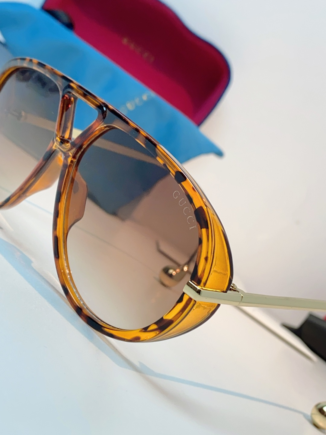 Gucci古奇 2026新款 欧美复古大框飞行员式双梁耳环吊坠太阳眼镜女圆脸蛤蟆镜嘻哈墨镜