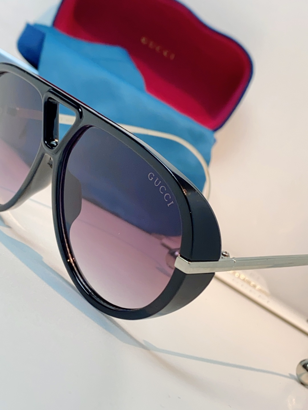 Gucci古奇 2026新款 欧美复古大框飞行员式双梁耳环吊坠太阳眼镜女圆脸蛤蟆镜嘻哈墨镜