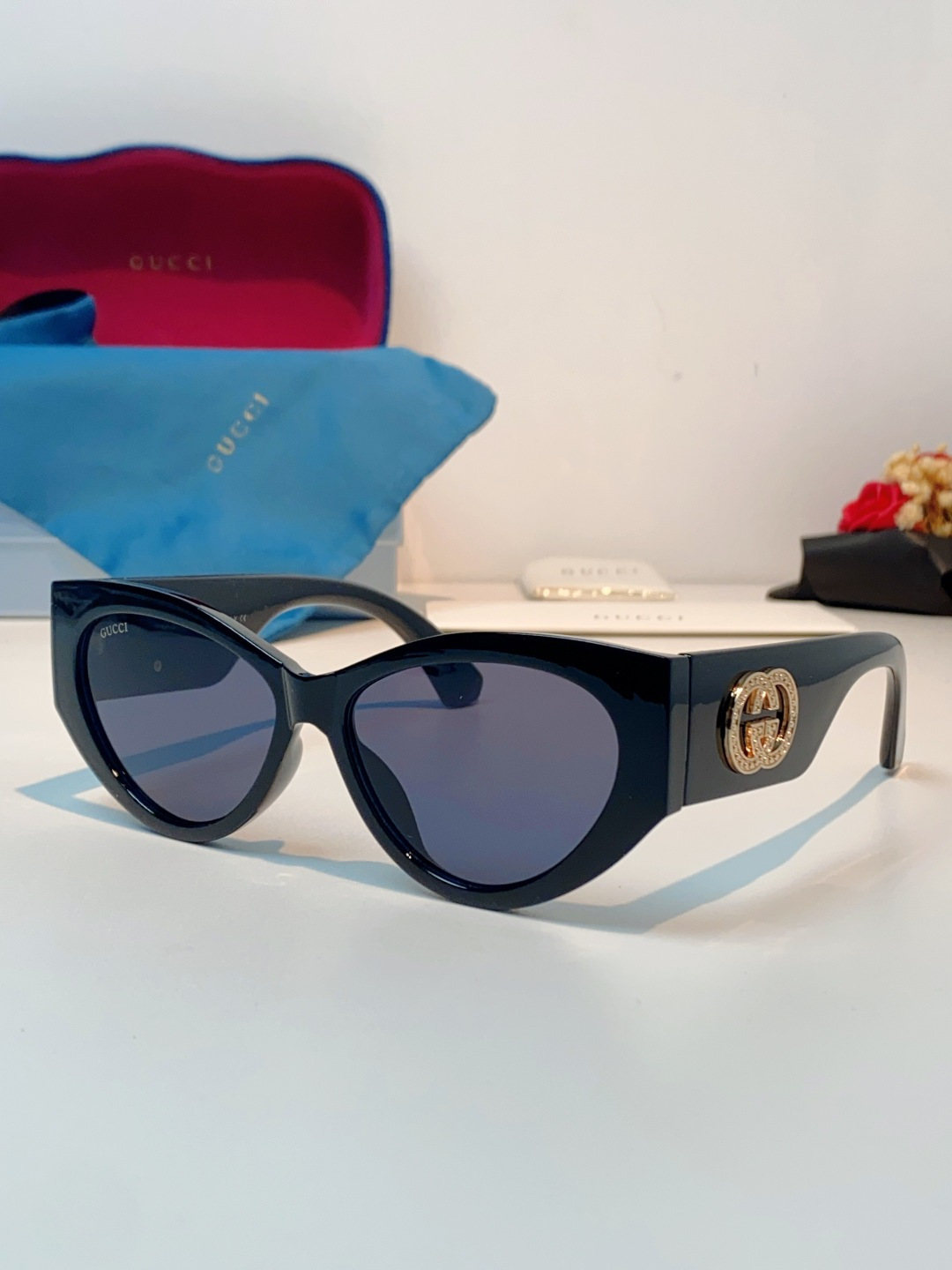 Gucci古奇 2026新款复古三角猫眼简约眼镜框欧版男女防蓝光凹造型太阳眼镜