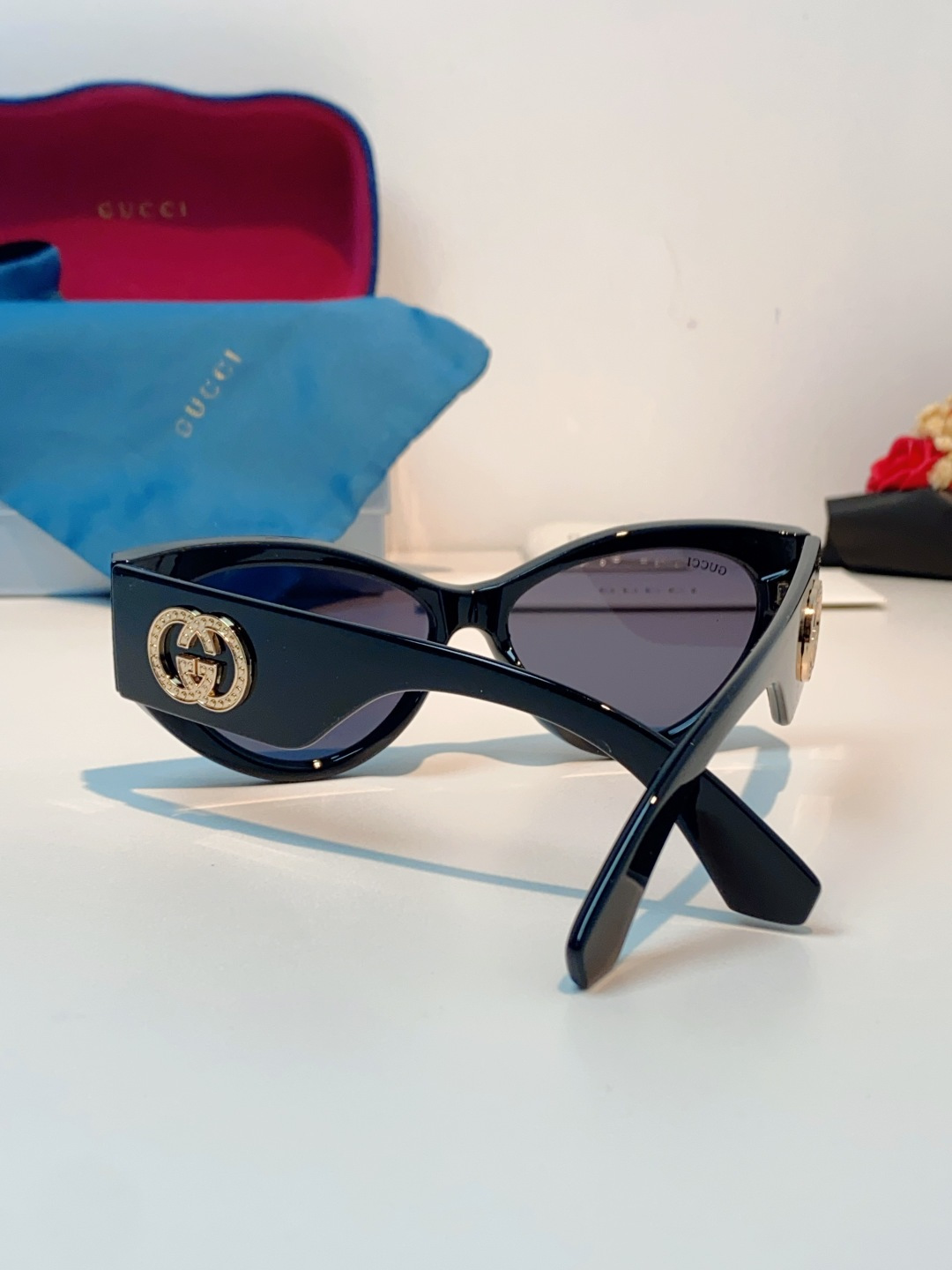 Gucci古奇 2026新款复古三角猫眼简约眼镜框欧版男女防蓝光凹造型太阳眼镜