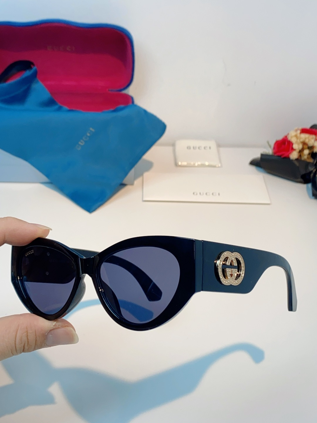 Gucci古奇 2026新款复古三角猫眼简约眼镜框欧版男女防蓝光凹造型太阳眼镜