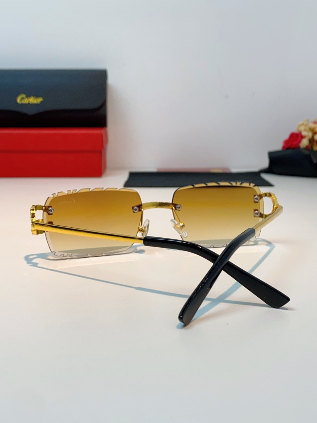Cartier卡地亚 2026新款镶钻切边花刀太阳镜轻奢高级感ins欧美嘻哈说唱hiPhoP眼镜 男女通