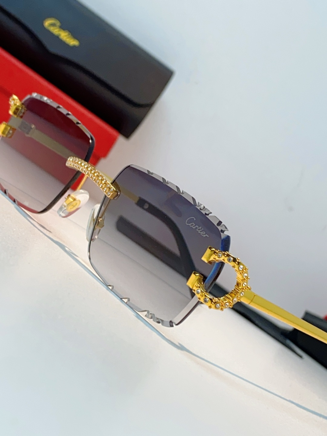 Cartier卡地亚 2026新款镶钻切边花刀太阳镜轻奢高级感ins欧美嘻哈说唱hiPhoP眼镜 男女通