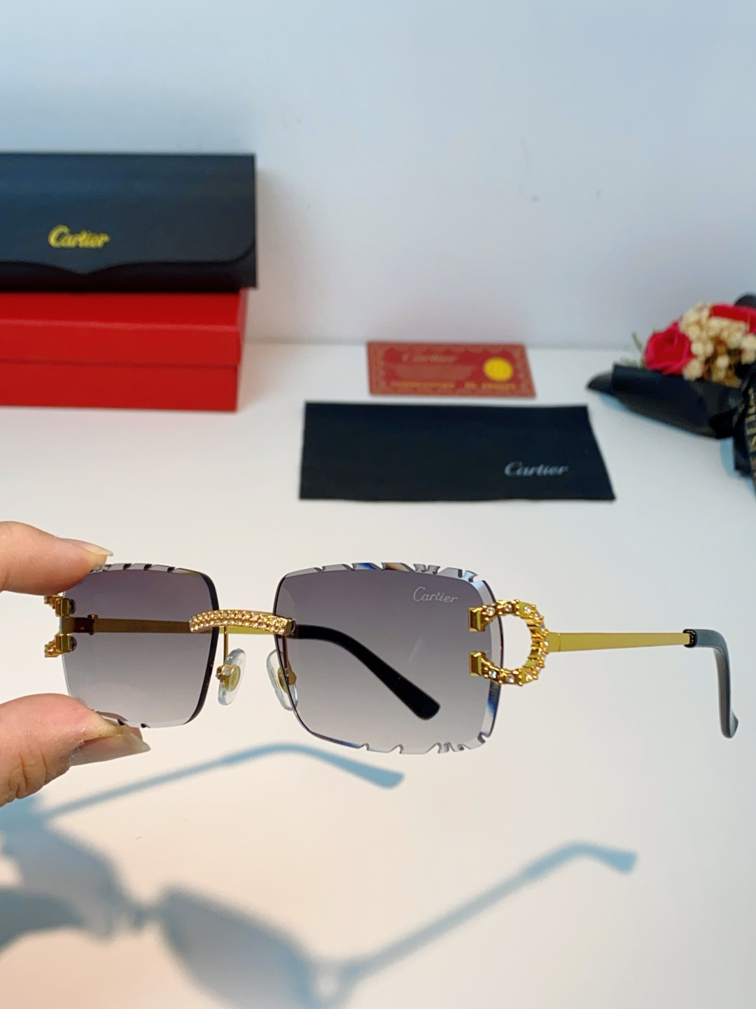 Cartier卡地亚 2026新款镶钻切边花刀太阳镜轻奢高级感ins欧美嘻哈说唱hiPhoP眼镜 男女通