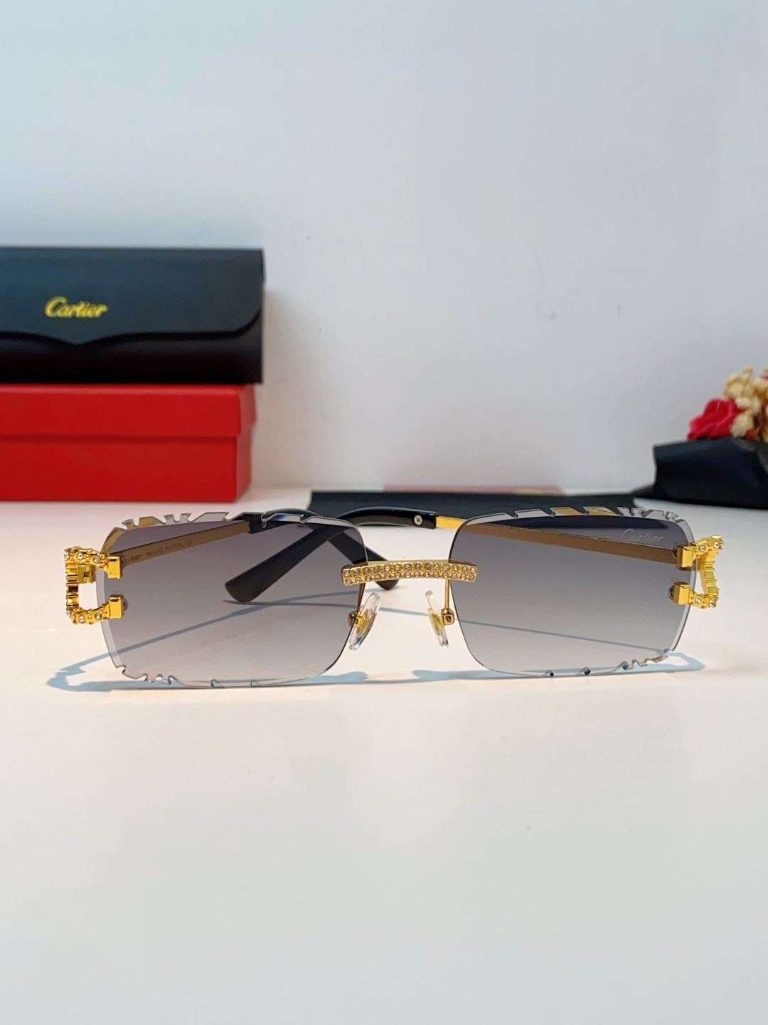 Cartier卡地亚 2026新款镶钻切边花刀太阳镜轻奢高级感ins欧美嘻哈说唱hiPhoP眼镜 男女通