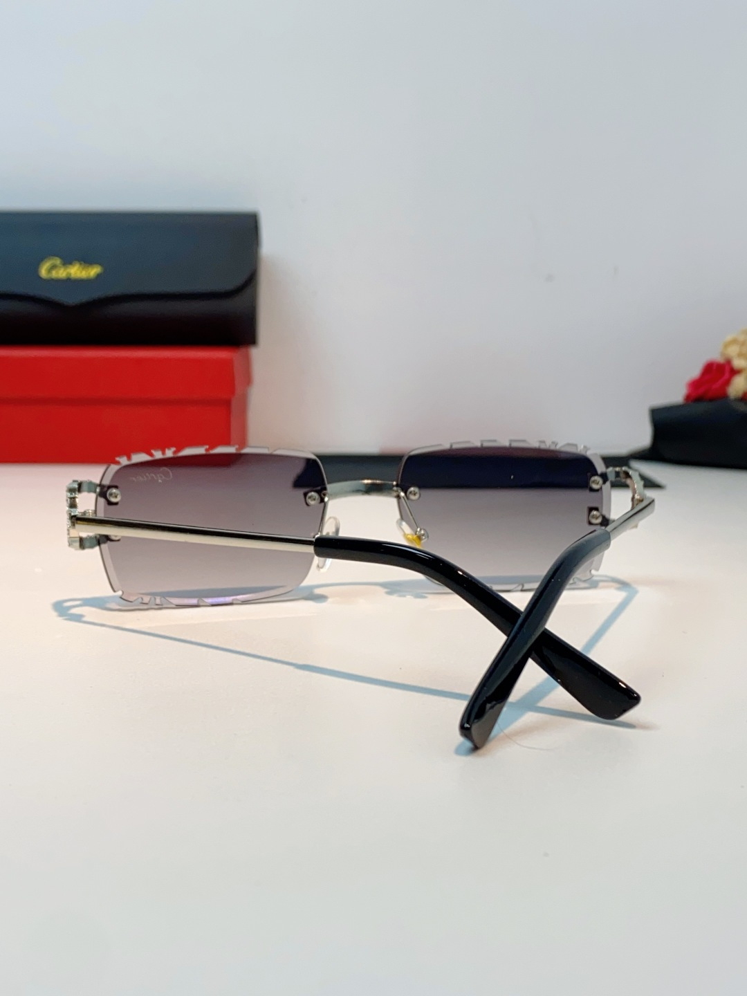 Cartier卡地亚 2026新款镶钻切边花刀太阳镜轻奢高级感ins欧美嘻哈说唱hiPhoP眼镜 男女通
