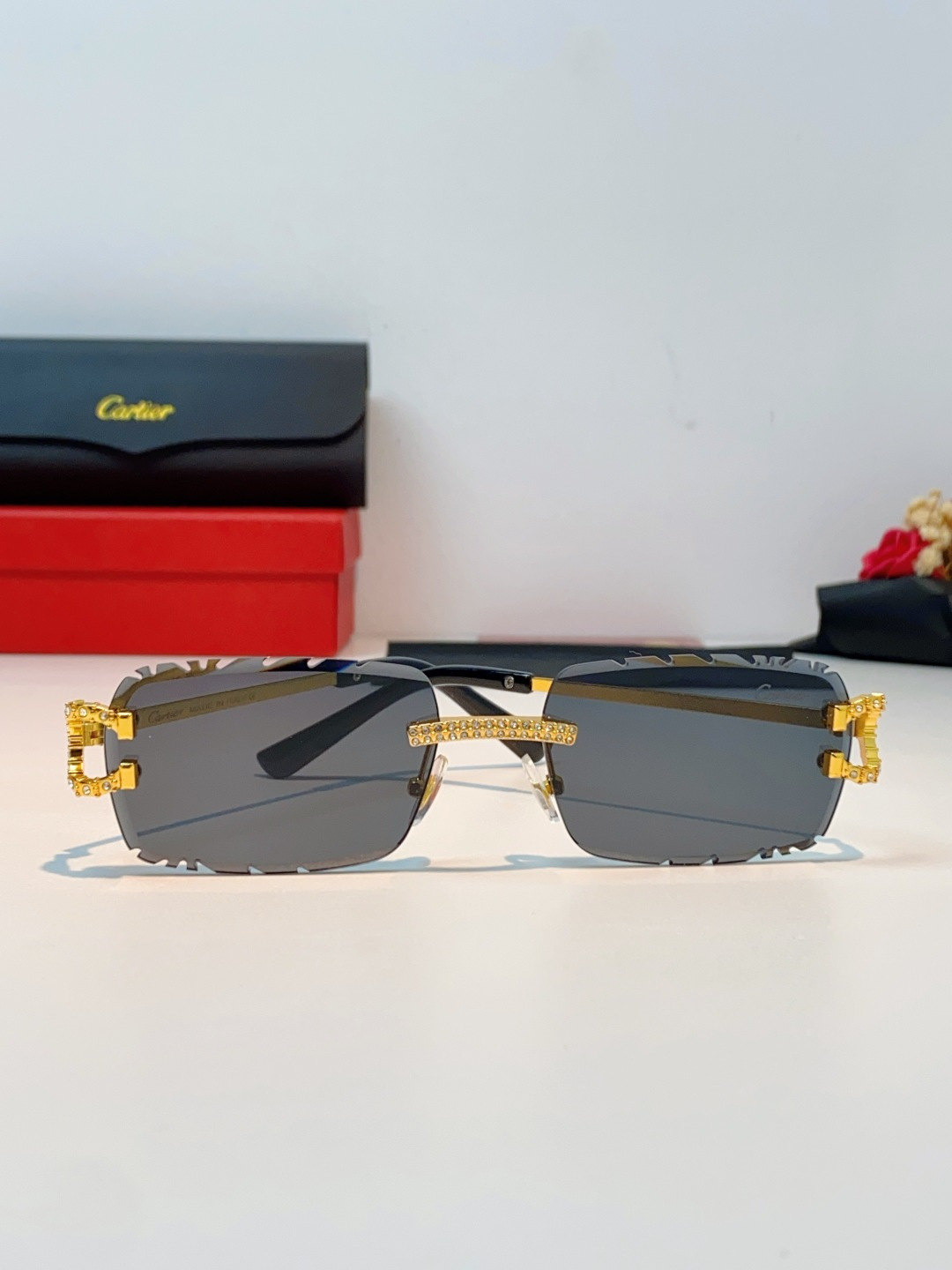 Cartier卡地亚 2026新款镶钻切边花刀太阳镜轻奢高级感ins欧美嘻哈说唱hiPhoP眼镜 男女通