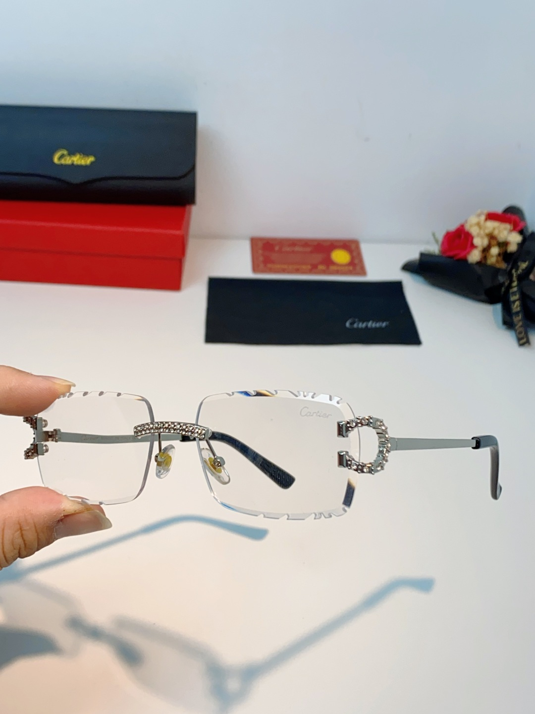 Cartier卡地亚 2026新款镶钻切边花刀太阳镜轻奢高级感ins欧美嘻哈说唱hiPhoP眼镜 男女通