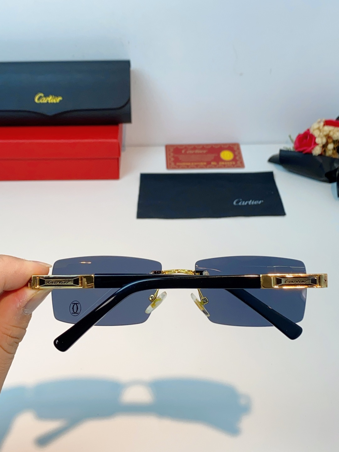 Cartier卡地亚 2026新款 欧美复古窄框长方形无框切边墨镜男女潮人小脸显瘦太阳眼镜