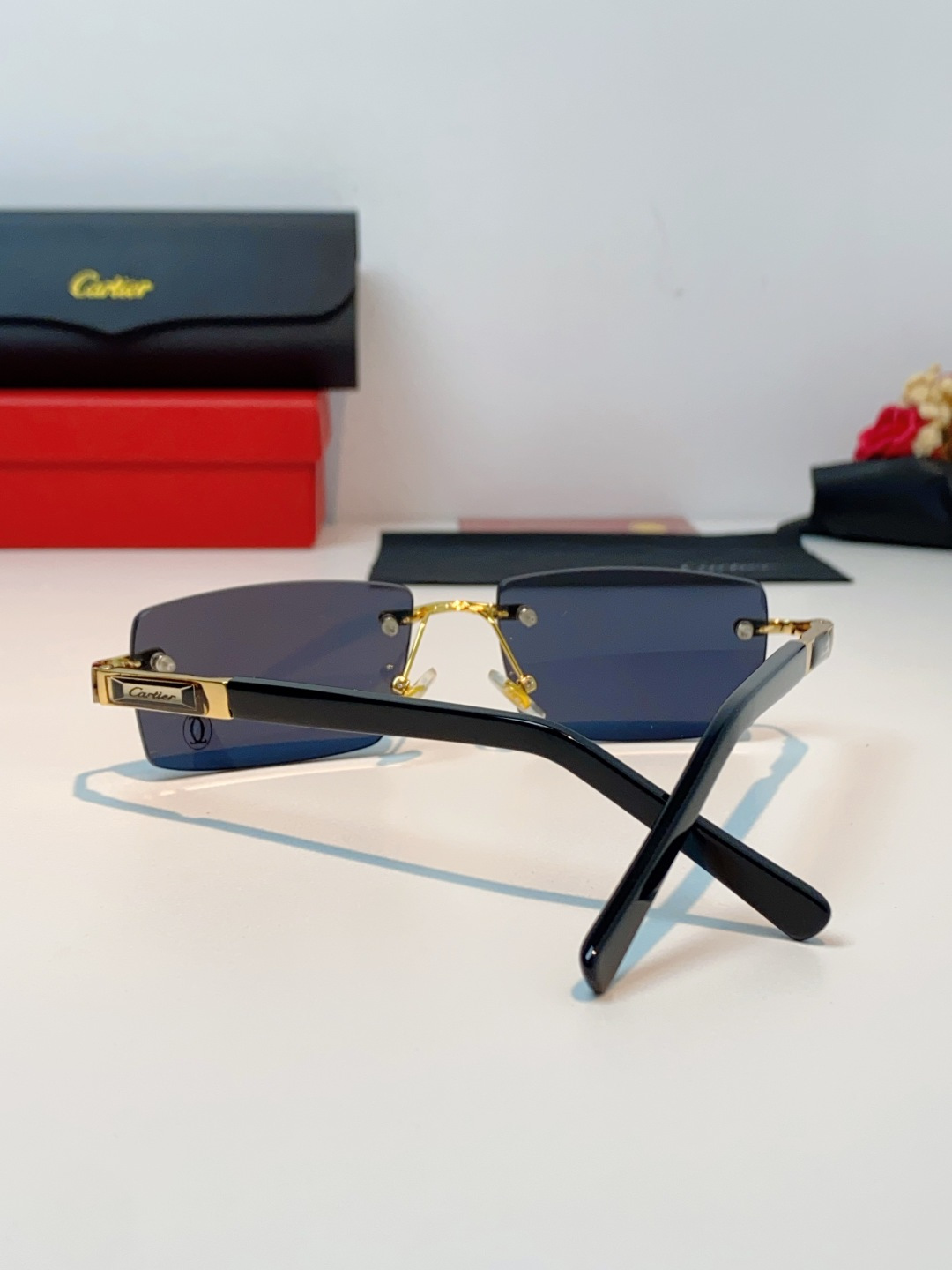 Cartier卡地亚 2026新款 欧美复古窄框长方形无框切边墨镜男女潮人小脸显瘦太阳眼镜