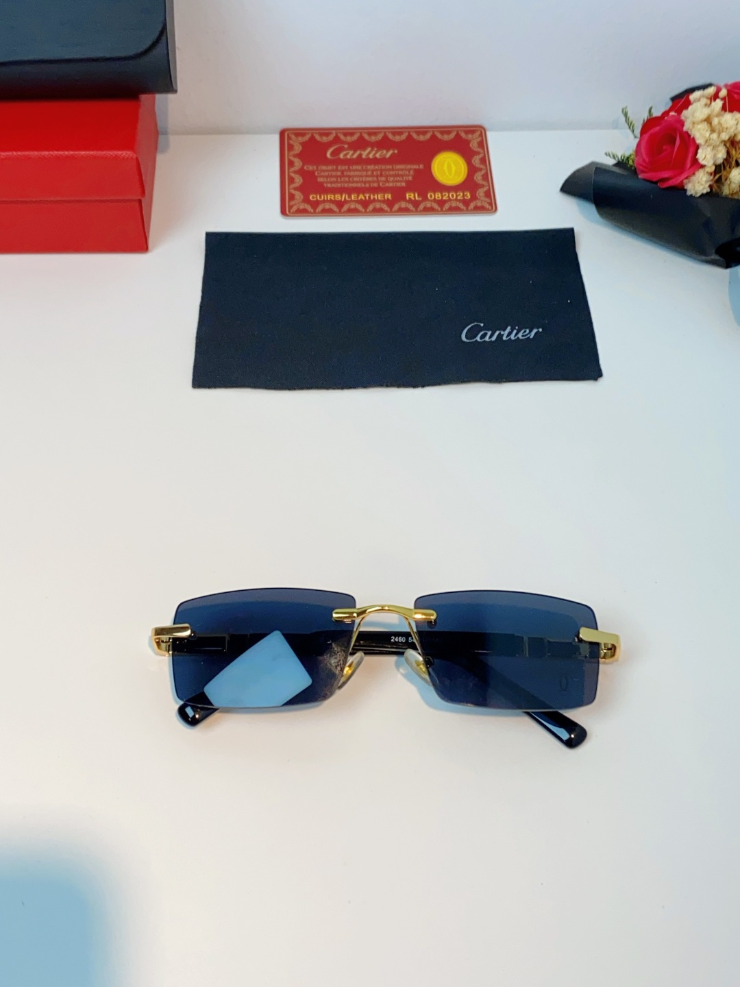 Cartier卡地亚 2026新款 欧美复古窄框长方形无框切边墨镜男女潮人小脸显瘦太阳眼镜