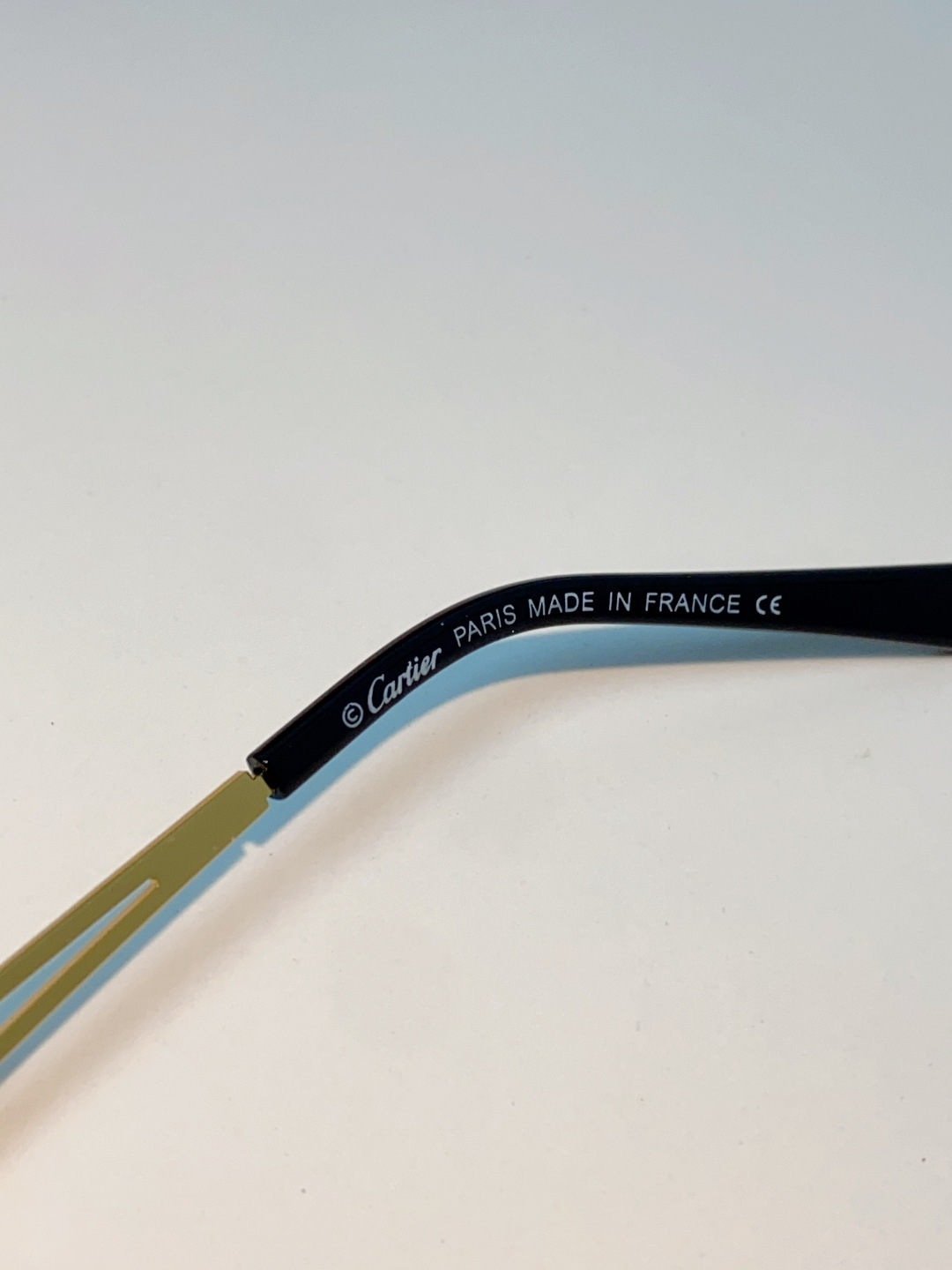 Cartier卡地亚 2026新款 方框切割太阳眼镜男女通用时尚遮阳墨镜防紫外线潮酷 女士墨镜