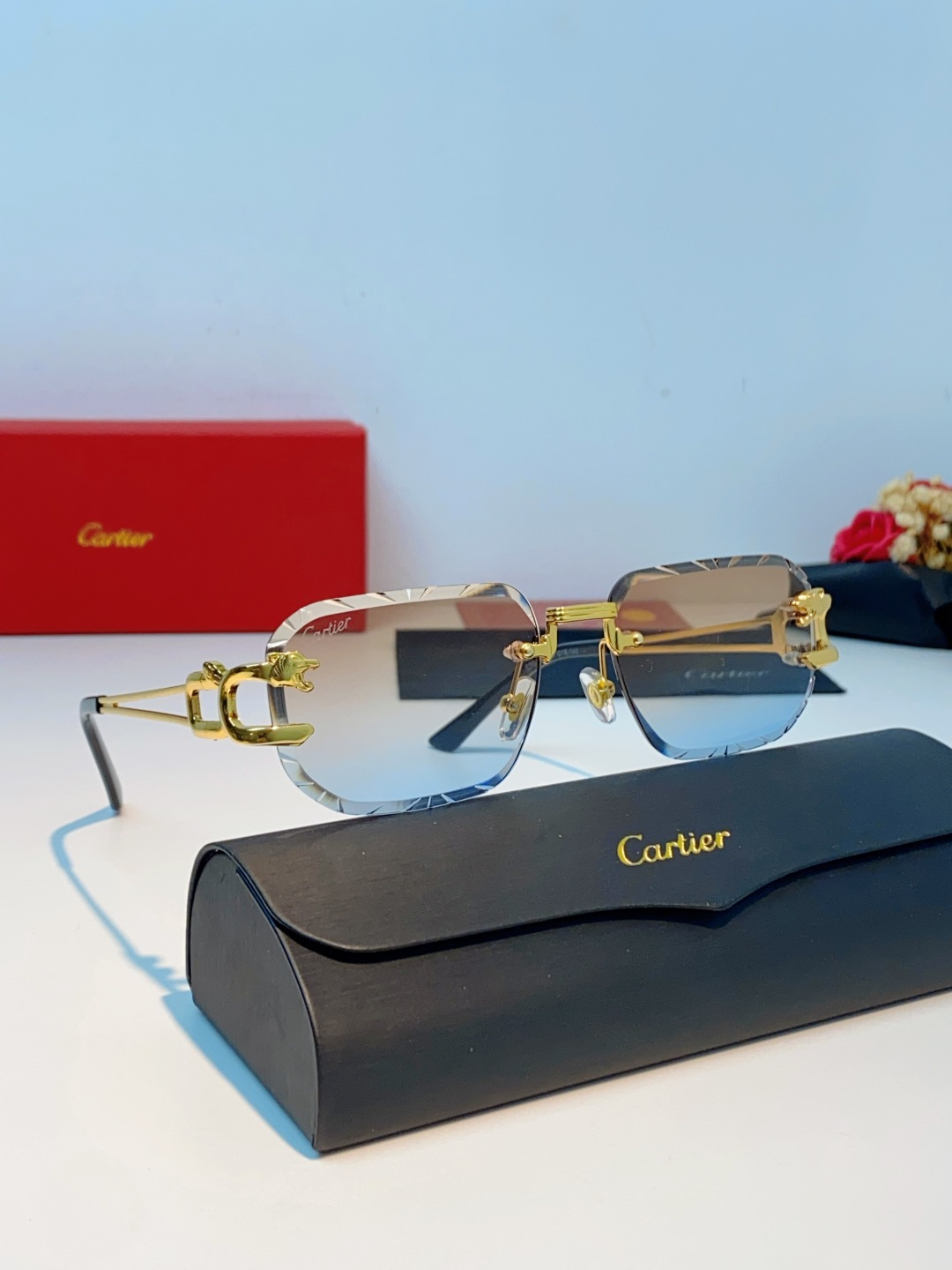 Cartier卡地亚 2026新款 方框切割太阳眼镜男女通用时尚遮阳墨镜防紫外线潮酷 女士墨镜