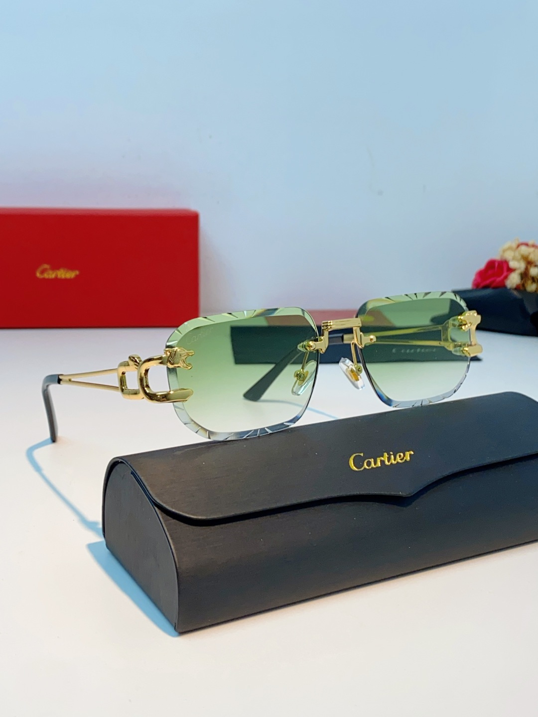 Cartier卡地亚 2026新款 方框切割太阳眼镜男女通用时尚遮阳墨镜防紫外线潮酷 女士墨镜