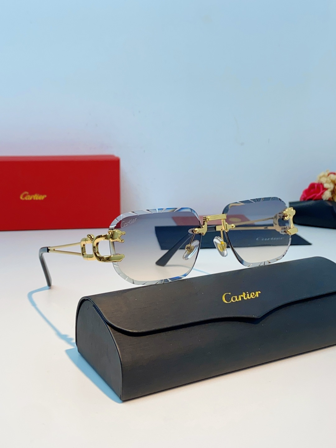 Cartier卡地亚 2026新款 方框切割太阳眼镜男女通用时尚遮阳墨镜防紫外线潮酷 女士墨镜