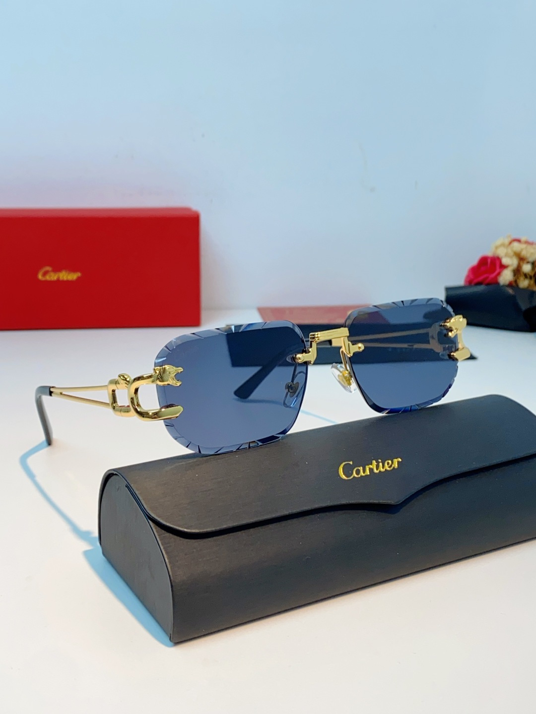 Cartier卡地亚 2026新款 方框切割太阳眼镜男女通用时尚遮阳墨镜防紫外线潮酷 女士墨镜