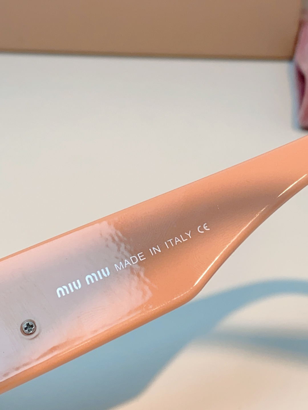 Miumiu缪缪 2026夏季新款 偏光太阳镜男女款 个性时尚猫眼墨镜防晒防紫外线