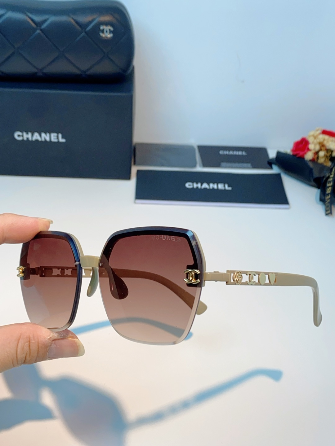 Chanel香奈儿 2026新款曼丝墨镜女2026新款开车防紫外线太阳镜爆款遮阳高级素颜镜