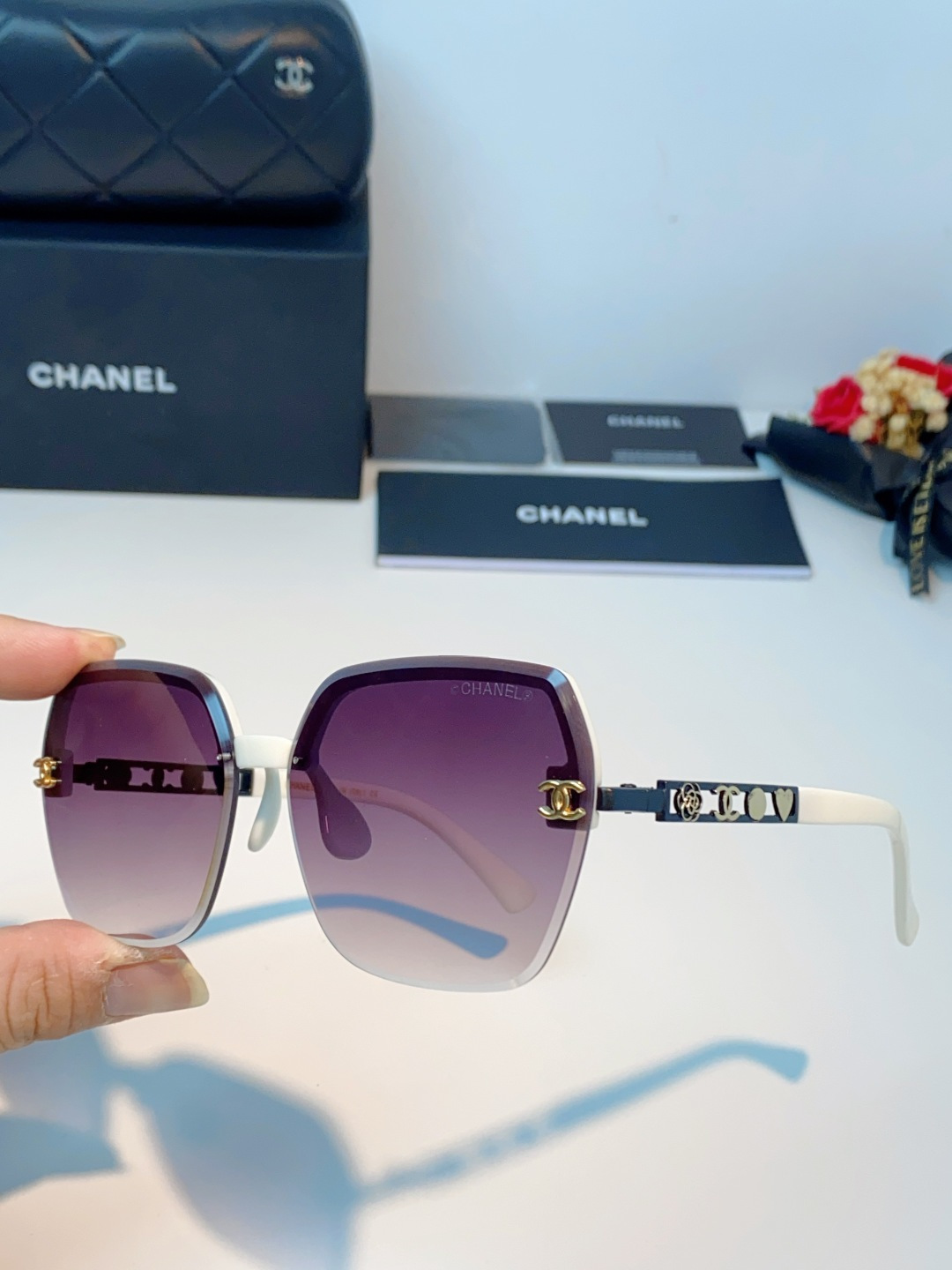 Chanel香奈儿 2026新款曼丝墨镜女2026新款开车防紫外线太阳镜爆款遮阳高级素颜镜