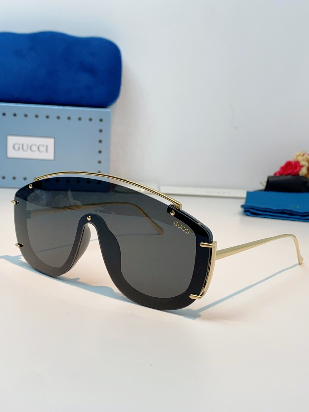 NO:826916,Gucci Gucci 2026 new style cyberpunk futuristic technology pilot style one-piece large-frame sunglasses toad mirror single beam trimmed unisex glasses sunglasses sunglasses, glasses, gucci19860909Gucci古奇 2026新款 赛博朋克未来科技感飞行员式连体大框太阳眼镜蛤蟆镜单梁切边 男女通用眼镜墨镜太阳镜,眼镜,gucci,glasses