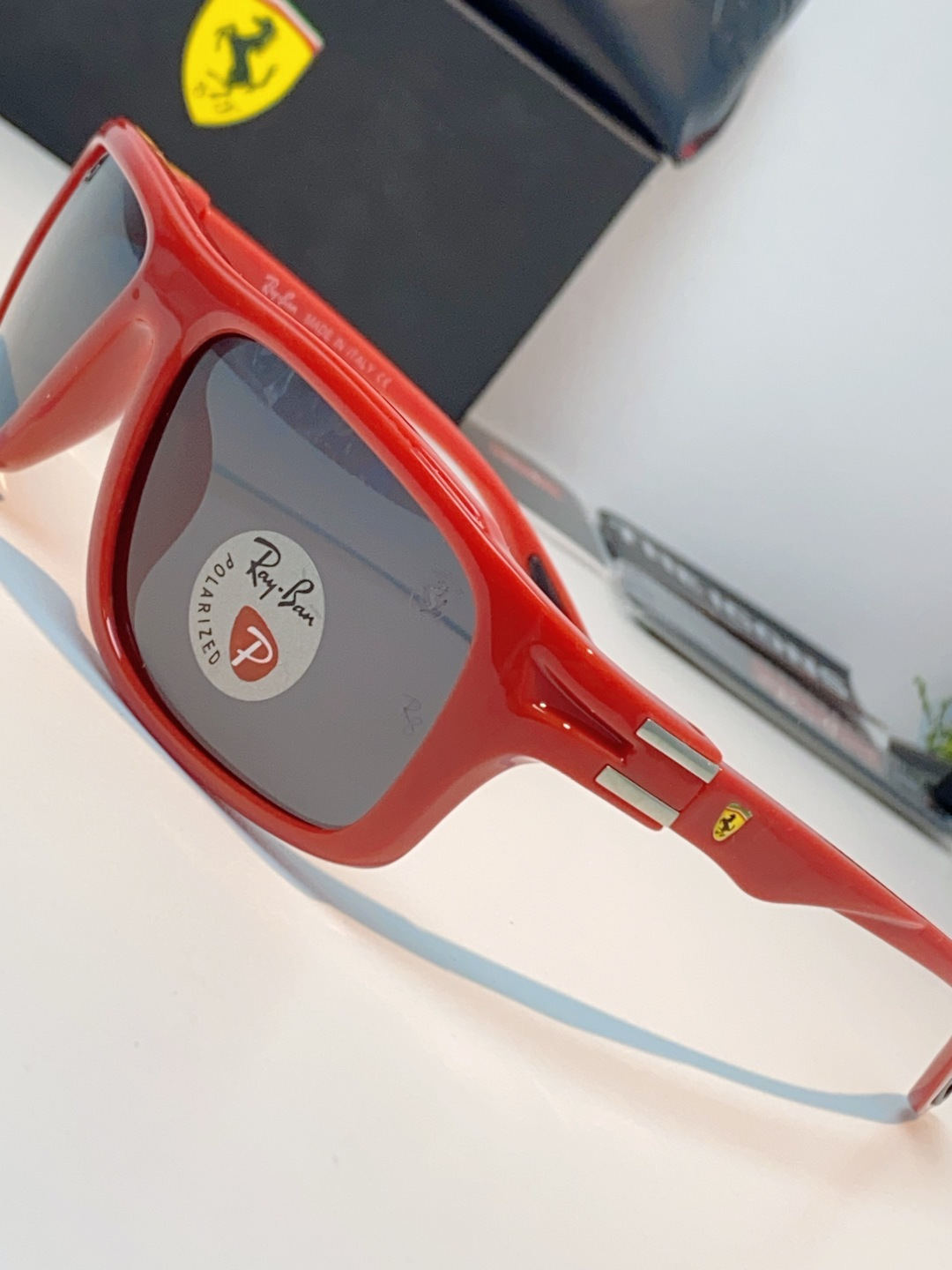 RayBan雷朋法拉利联名 2026新款太阳镜墨镜 树脂偏光级感防紫外线眼镜开车护目 RB4364 Si
