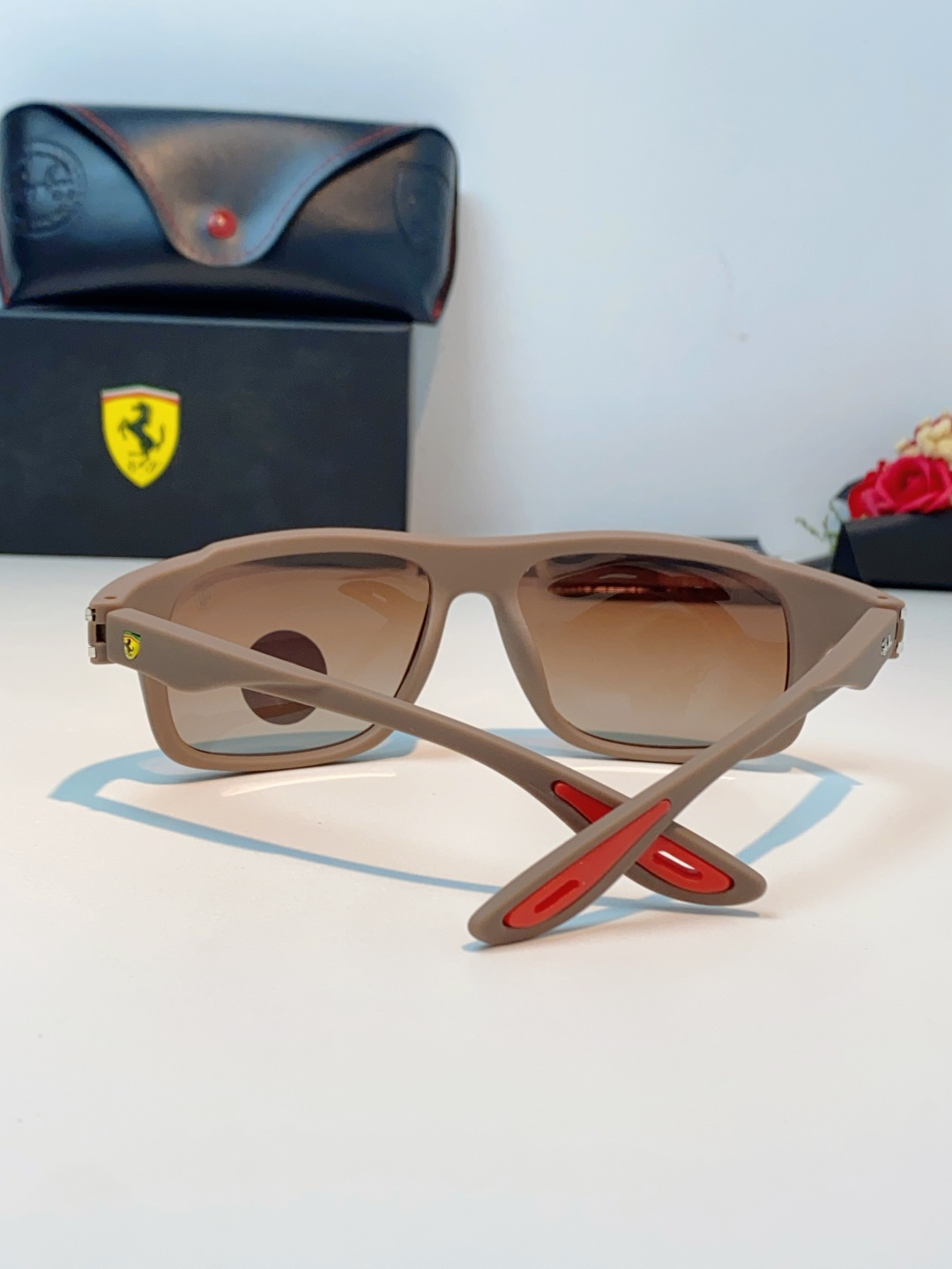 RayBan雷朋法拉利联名 2026新款太阳镜墨镜 树脂偏光级感防紫外线眼镜开车护目 RB4364 Si